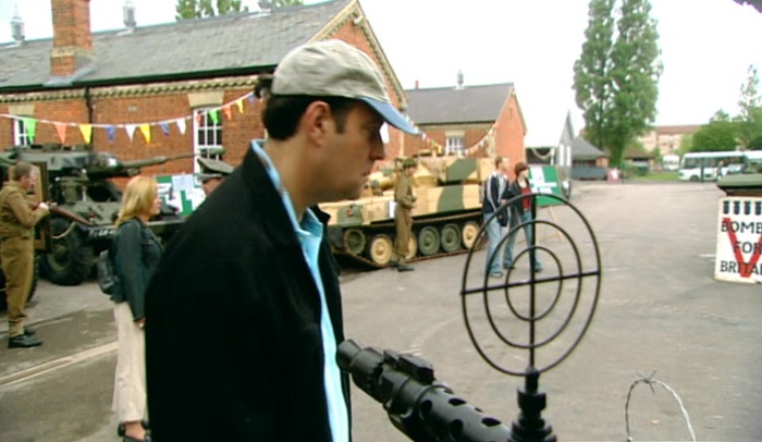 JESUS! CLASSIC RUBBERNECKER. ABSOLUTELY NO INTEREST IN MILITARY HISTORY. 