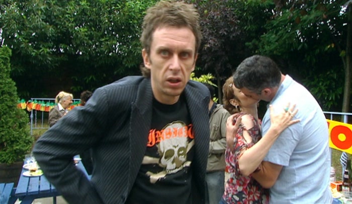 TELL YOU WHAT, THAT CRACK IS REALLY MOREISH!  