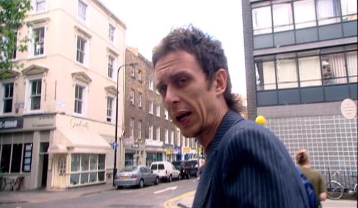 - DID YOU JUST NICK THIS? - COURSE. THEY SHOULD PAY ME TO EAT THIS SHIT. 