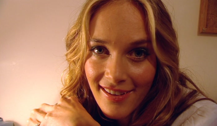 'FUCK NIGGLES, SHE'S THE MOST BEAUTIFUL WOMAN I'VE EVER SEEN. 