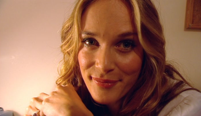 'FUCK NIGGLES, SHE'S THE MOST BEAUTIFUL WOMAN I'VE EVER SEEN. 
