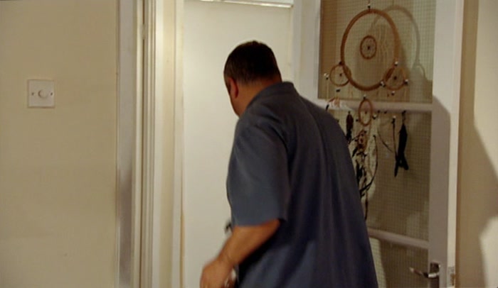 - YEAH, WELL, ACTUALLY... - GREAT, THANKS, MATE. 