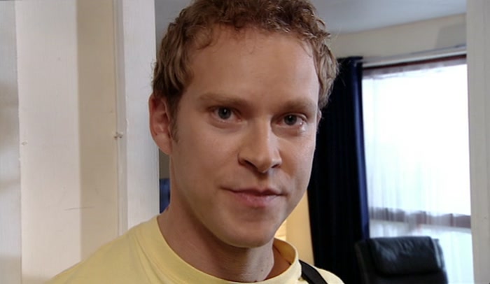 PEOPLE WHO KNOW THEY'VE GOT SHIT TO SORT OUT, AND PEOPLE WHO DON'T. 
