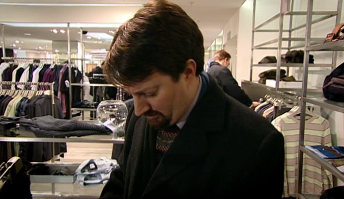 THIS IS JUST A ZIP. THERE'S NO POCKET TO THIS ZIP. 