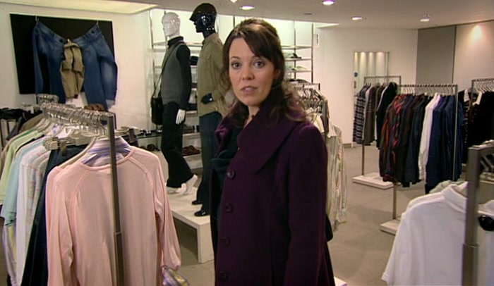 - WHAT ARE YOU GOING TO WEAR FOR MY BIRTHDAY? - UM, SOME OF MY CLOTHES. 
