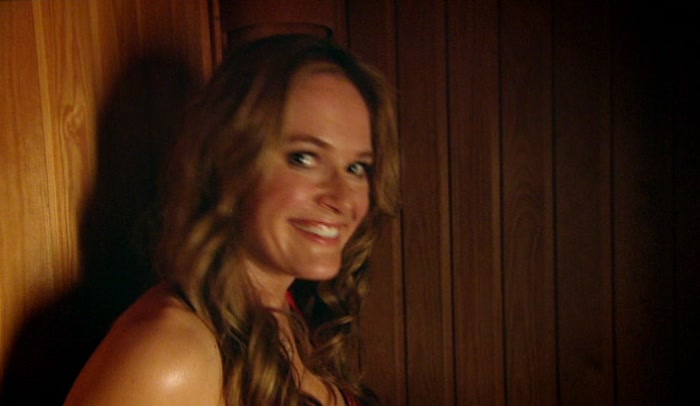 SHE GIGGLES  