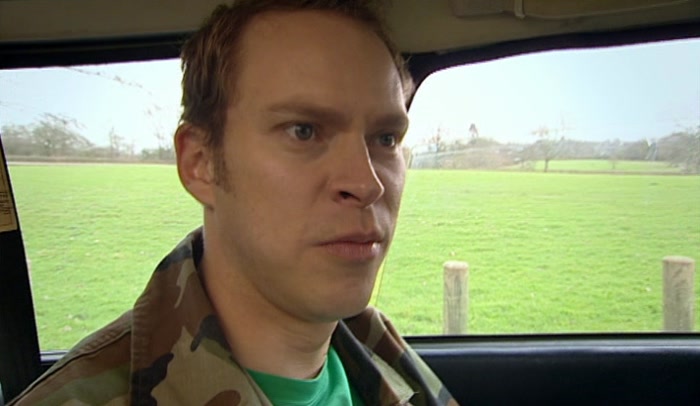 - YOU SHOULD GO AND GET IT. - I'M NOT GONNA GET IT. 