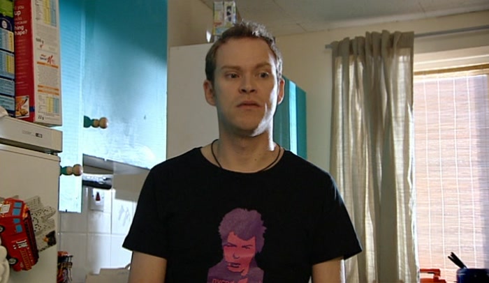 I HAVEN'T GOT VERY MUCH CASH AT THE MOMENT AND NO-ONE ROUND HERE 