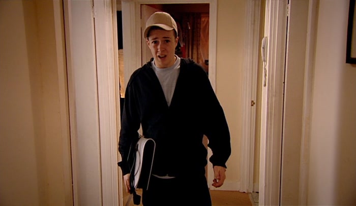 - I'M... I'M LOOKING FOR... KENNY? - KENNY'S NOT HERE. 