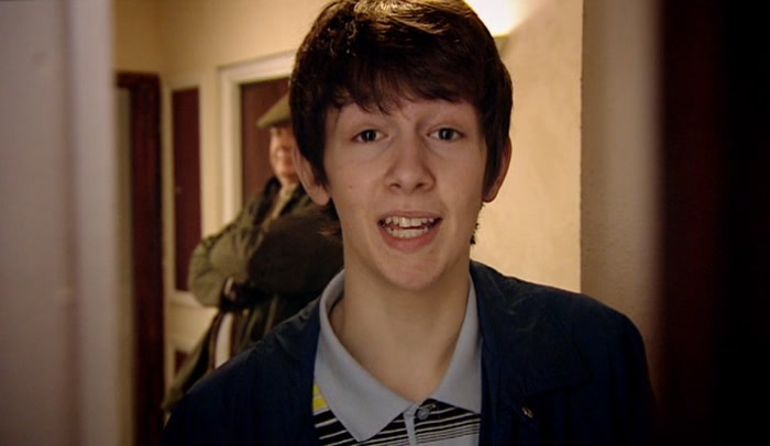 HI, JEREMY, IT'S... IT'S BARNEY. SOPHIE'S COUSIN. 