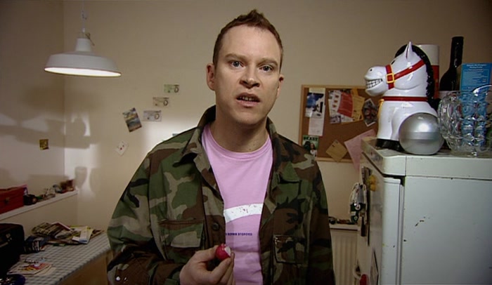 - WHAT'S SHE PAYING, THEN? - SAZ? WELL, NOTHING... I-INITIALLY. 