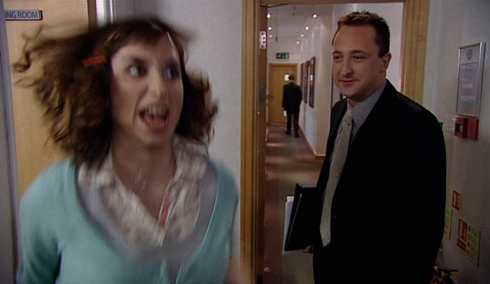 EVERYBODY QUIET COS JEFF'S DOING A JOKE 