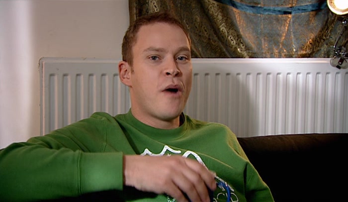 HE DEFINITELY WANTS TO FUCK YOU, MUM! 