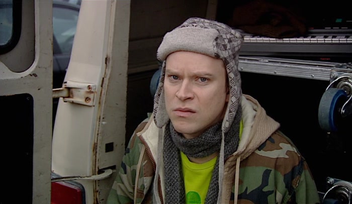 - I VOTE YOU GO FOR IT. - WELL, I VOTE NO. LET'S CALL IT OFF. 