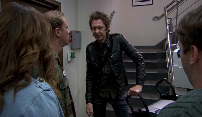 - THAT'S A GOOD PROCEDURE. - RIOT! 