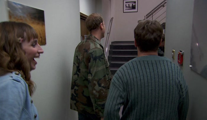 - I CAN'T BELIEVE THEY LEFT THE DOOR OPEN. - MARK: THANK GOD FOR THAT. 