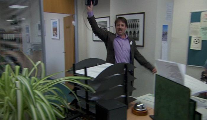 DOUBLE BUBBLE. I'VE GOT IT! I'VE GOT THE KEYBOARD! 