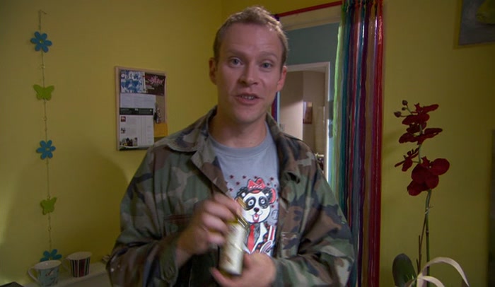 AND I GOT YOU SOME TRUFFLE OIL TO DRIZZLE ON IT. EVERYONE'S INTO TRUFFLE OIL... 