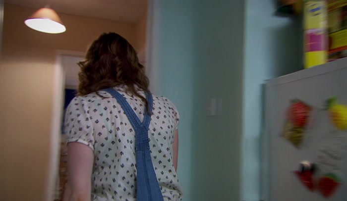 SHIT. IF SHE FINDS IT, I COULD ALWAYS SAY I LOOK AT PORN IN AN IRONIC WAY, 