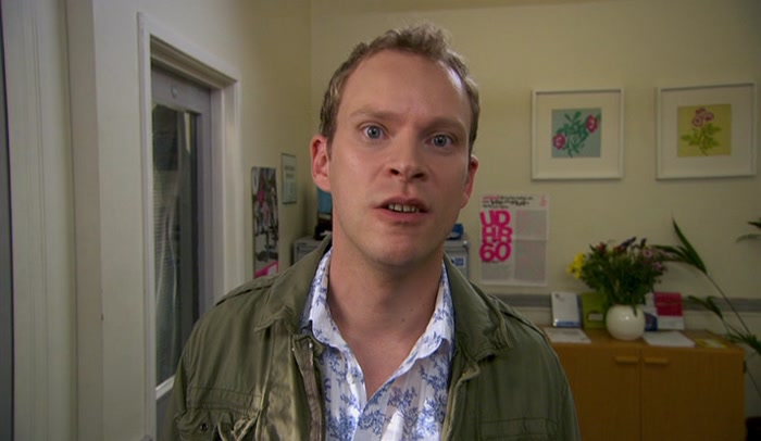 PETER SOUNDS LIKE A HONKING GREAT WANKER. 
