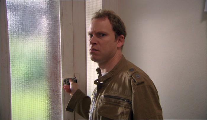 IT CAN'T BE LOCKED. 'UH-OH.'  