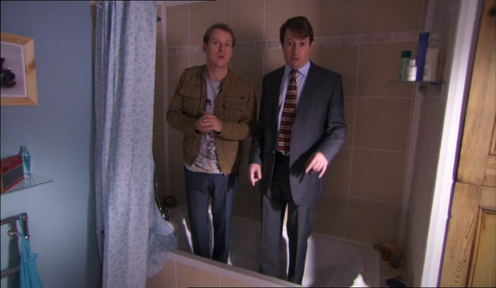 THE AIRLOCK BETWEEN YOUR FLAT AND THE FRONT DOOR. 