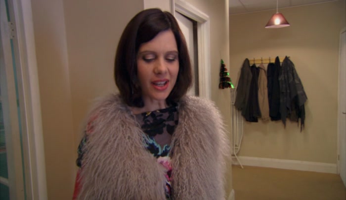 HELLO, SARAH. HAPPY CHRISTMAS.  