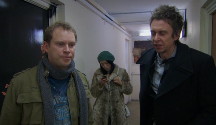 HAVE A COKE AND A TUNA SANDWICH, JUST MONG OUT TO SOME SNOW PATROL. 