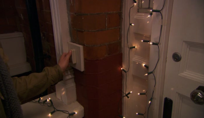IT'S FINE, JEREMY. EVERYONE SENDS AN EX THE ODD...OBJECT. 