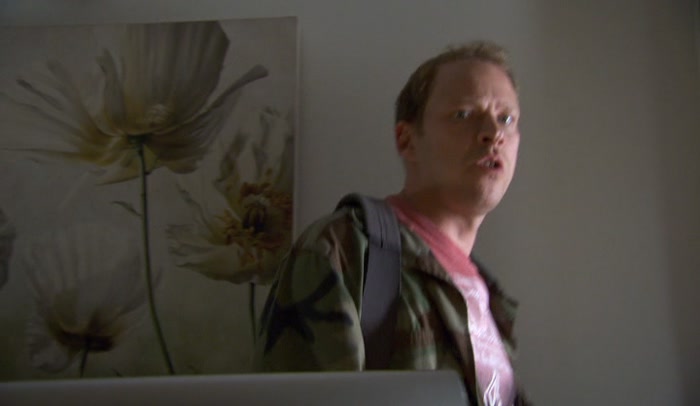 SORRY, I'M MR SMITH, WRONG HOUSE, I'M NOT COMING BACK. GOODBYE. 