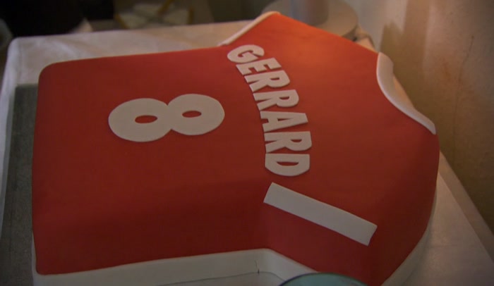 I DON'T THINK SO. THIS IS A FOOTBALL CAKE. 