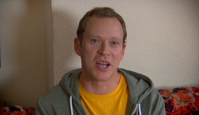 WE'RE NOT GONNA FIGHT, BUT I RECKON I COULD DUFF HIM UP, IF I NEEDED TO. 