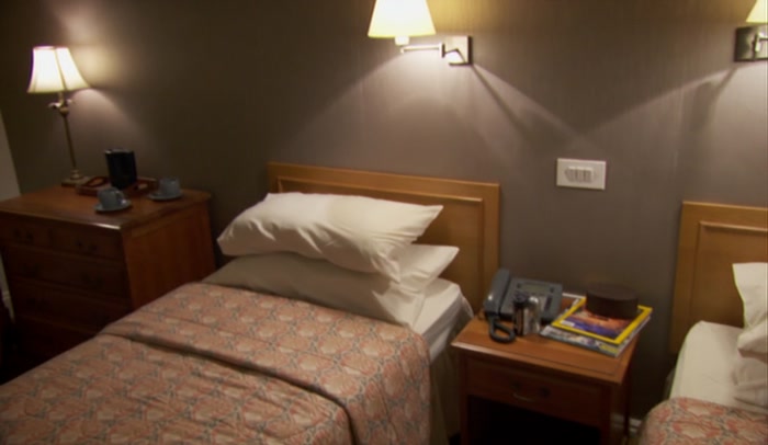 I SIMPLY WANT TO EAT SOME CHOCOLATE OFF MY PILLOW 