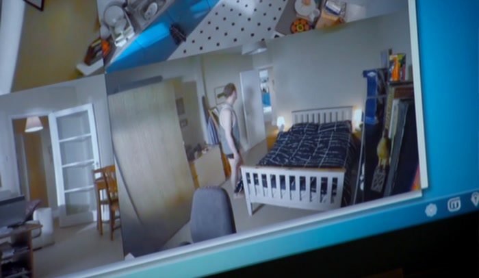 - THAT'S JEREMY. - WHAT'S JEREMY DOING IN MY BEDROOM? 