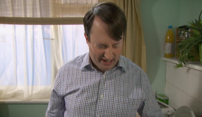 - (DOORBELL RINGS) - OH, I CAN'T DO THIS. 