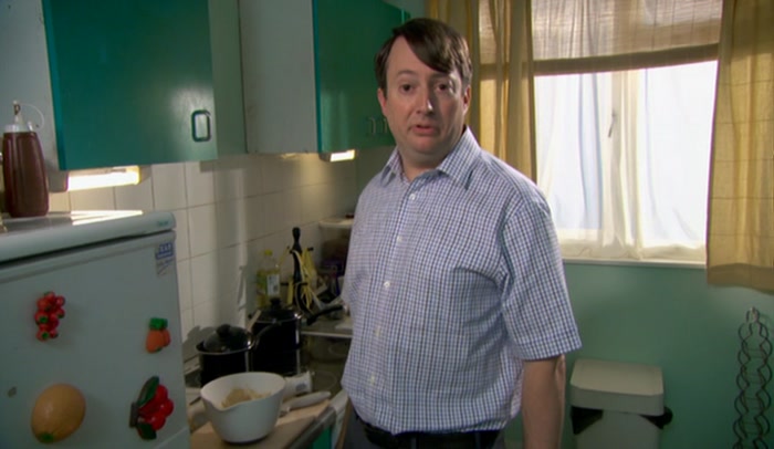 - I'M MAKING HUMMUS. - MAKING HUMMUS, HE SAYS, 
