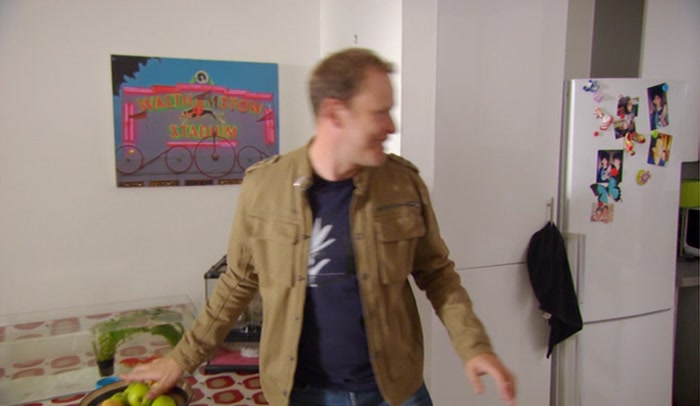 WATCH THIS. 'OH, JESUS. I'M A BACKUP BURGLAR. 