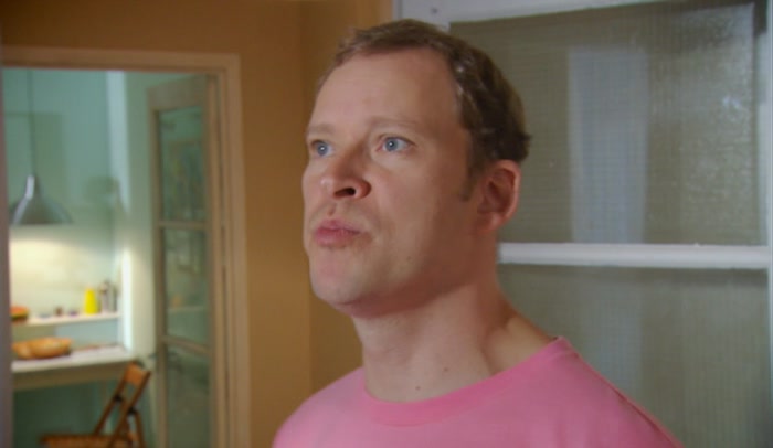 OI, JEZ? DOORBELL RINGS 