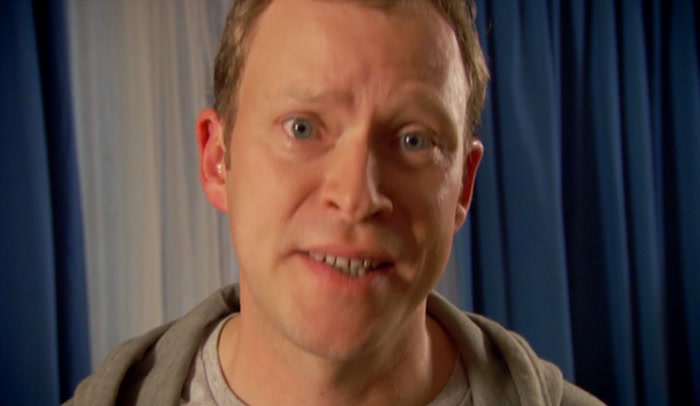 - YOU DRINK YOUR OWN PISS? - YES, I EAT CASHEWS 