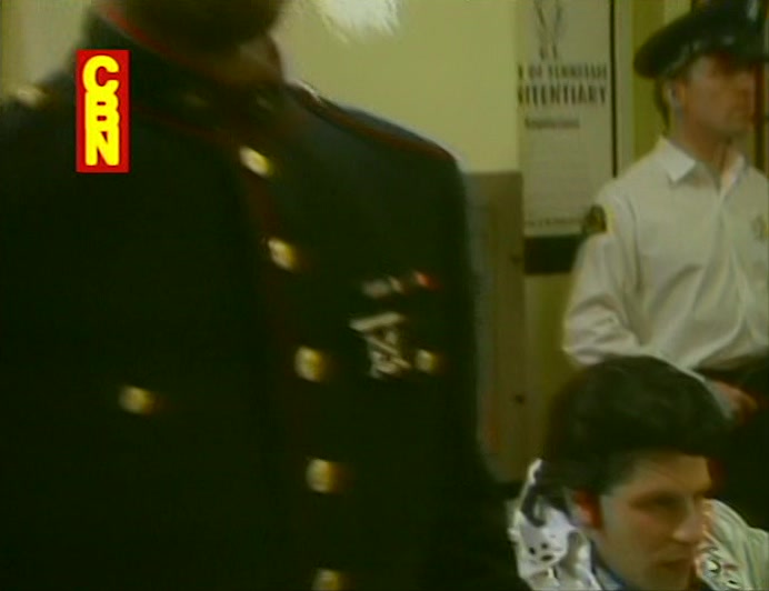 AMERICA WILL WATCH THE PRESLEY STAND-IN EAT HIS SIT-DOWN MEAL WITH A DIFFERENCE. 