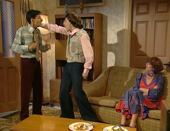 - OH, RIGHT! - OOH! NO! NO! 