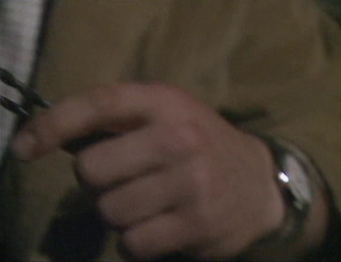 - WAS THAT USED FOR DENTAL TREATMENT? - THERE'S TRACES OF ENAMEL HERE. 