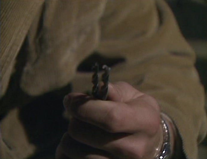 - WAS THAT USED FOR DENTAL TREATMENT? - THERE'S TRACES OF ENAMEL HERE. 