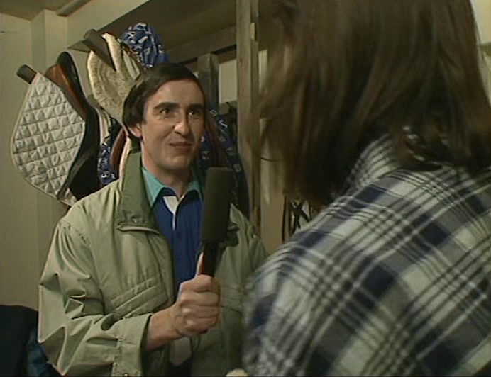 - YOU TELL 'EM. - THANK YOU. 
