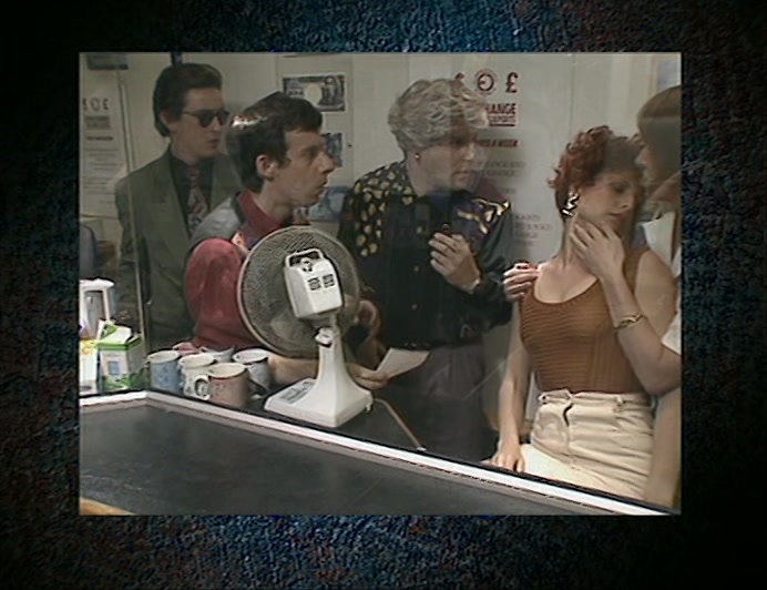 - PILLS! CALL AN AMBULANCE! - DON'T BOTHER. SHE'S DEAD! 