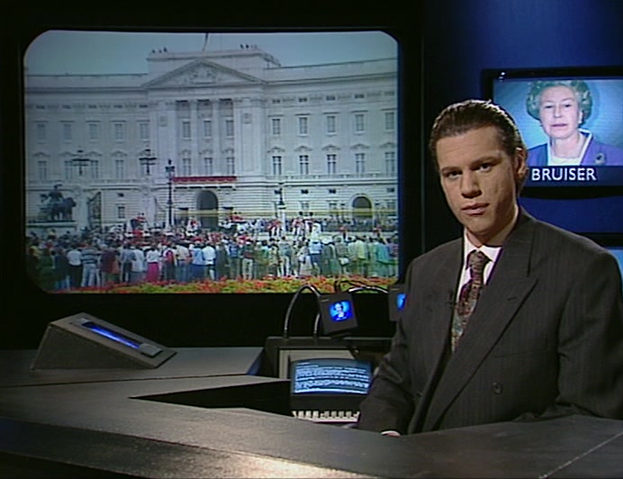 HUGE CROWDS ARE GATHERING ALREADY. OUR REPORTER AMONG IT ALL, JONATHAN SIZZ. 