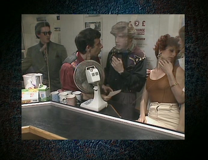 - PILLS! CALL AN AMBULANCE! - DON'T BOTHER. SHE'S DEAD! 