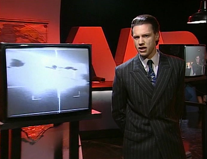 THIS IS SMART BOMB STEVEN. THAT IS SUZANNA GEKKALOYS. 