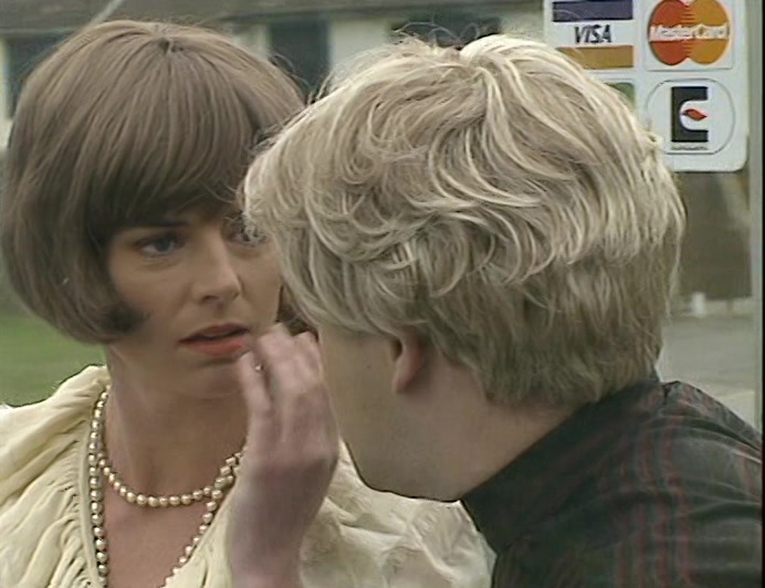 - I LOVE YOU. - WATCH OUT! HENNETY! 