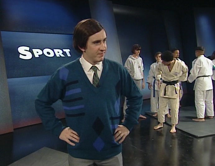 I'M NOT INTERESTED IN SOCCER, BUT I WAS TOTALLY ABSORBED AND ENTERTAINED. GREAT. 